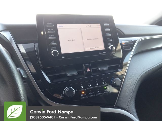 2021 Toyota Camry LE photo 16