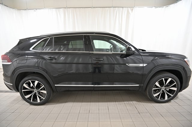 2025 Volkswagen Atlas Cross Sport SEL Premium R-Line photo 5