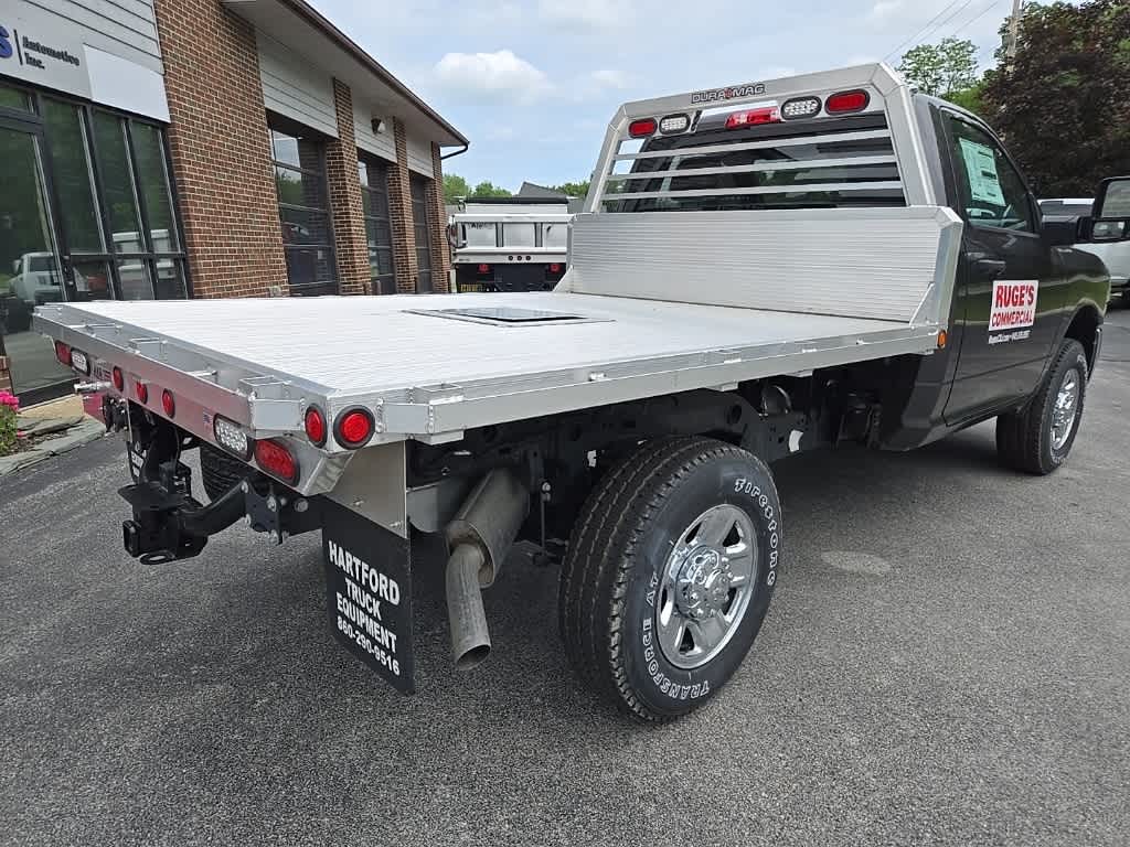2023 Ram 2500 Tradesman photo 4
