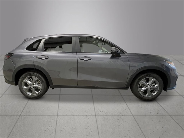 2026 Honda HR-V LX photo 6