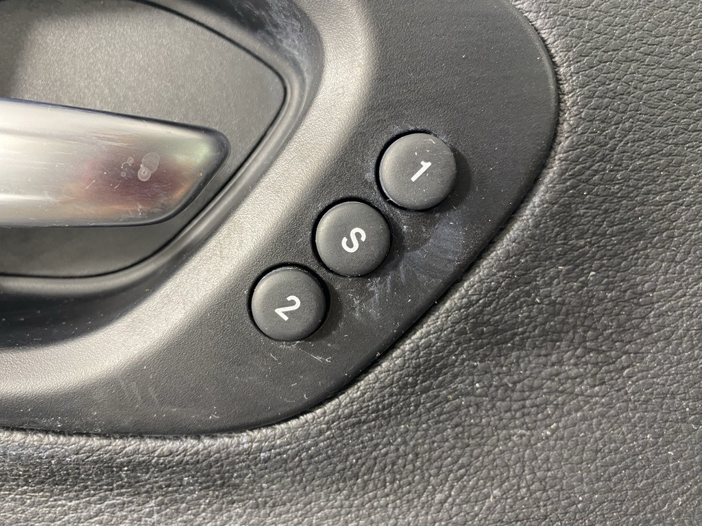 2021 Jeep Cherokee Limited photo 23