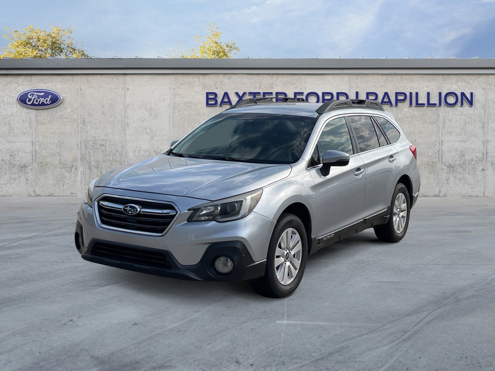 2019 Subaru Outback 2.5i Premium photo 6