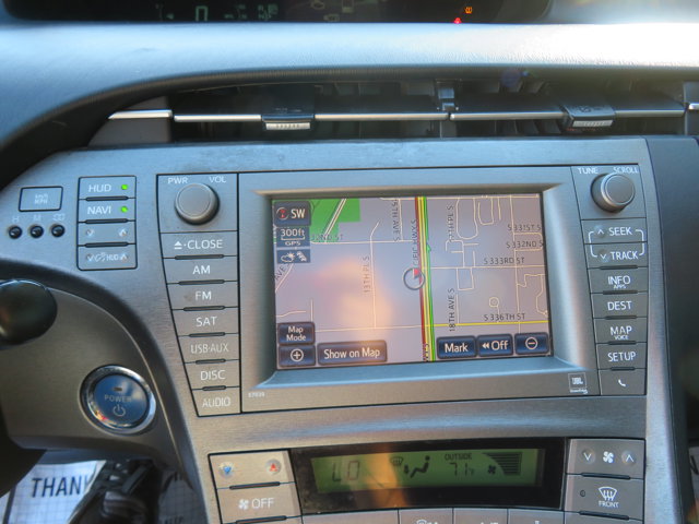 2015 Toyota Prius Four photo 22