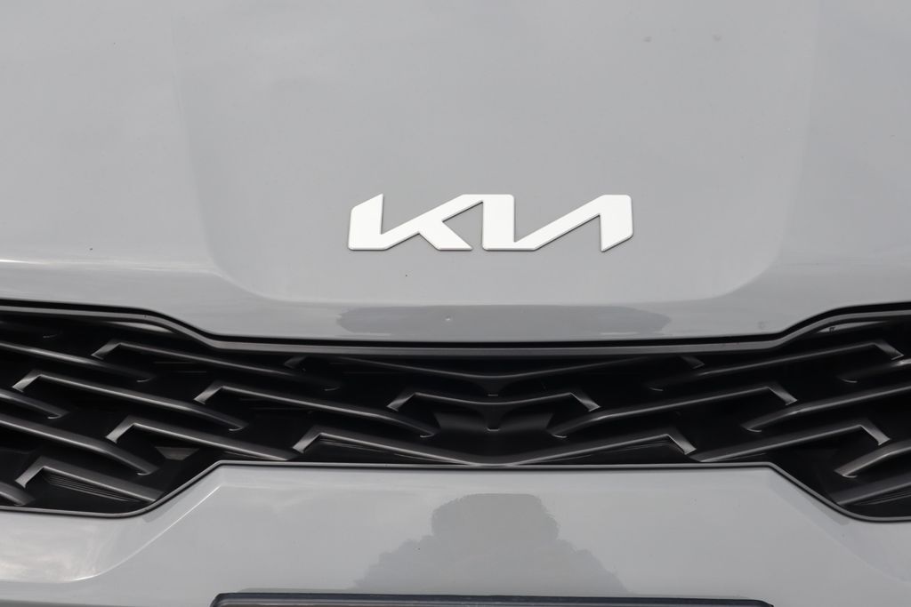 2023 Kia K5 GT-Line photo 29