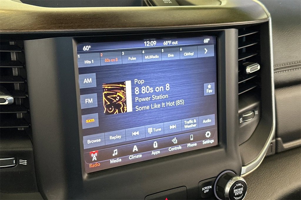 2021 Ram 1500 Laramie photo 17