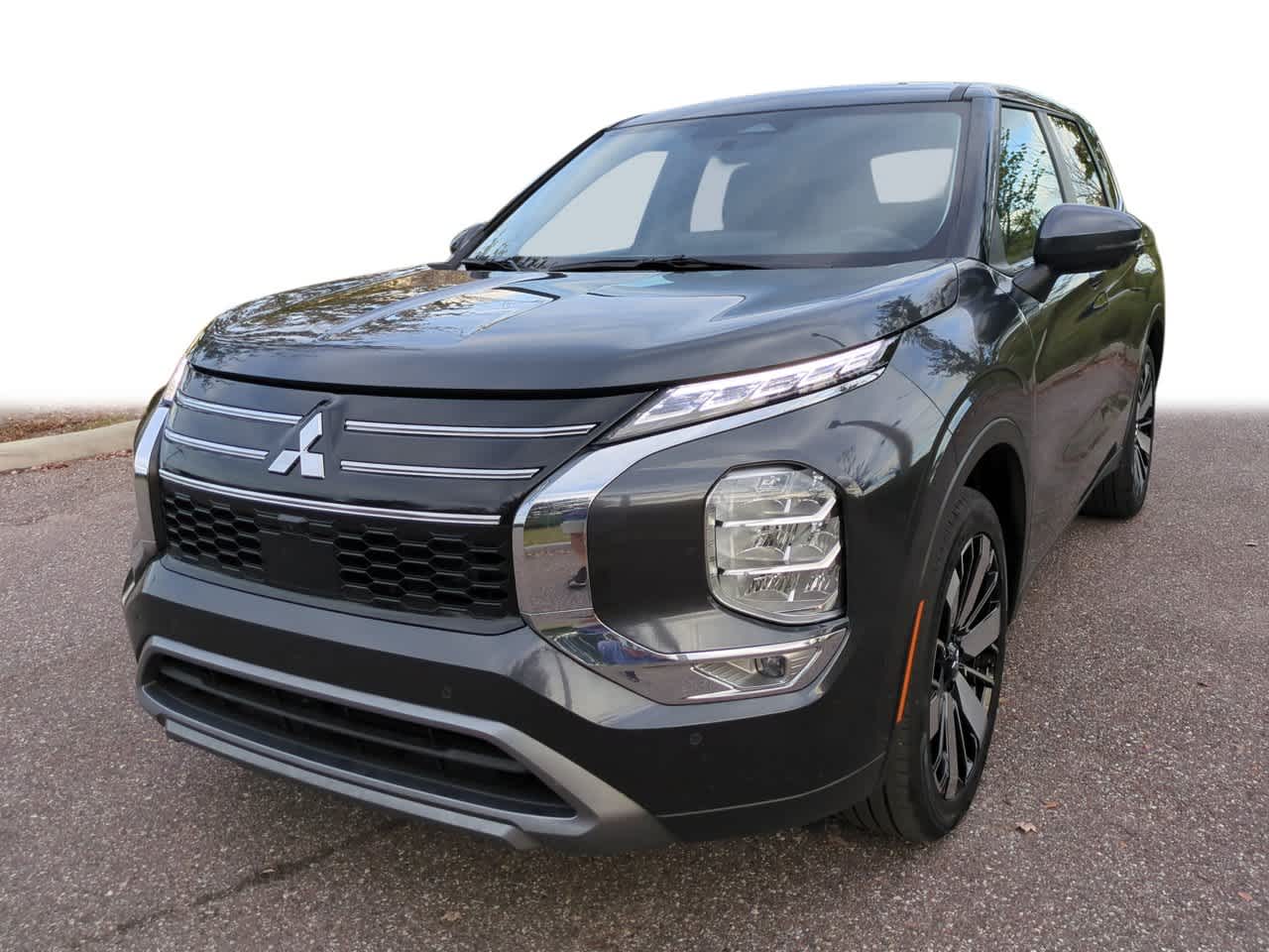 2025 Mitsubishi Outlander SE's photo