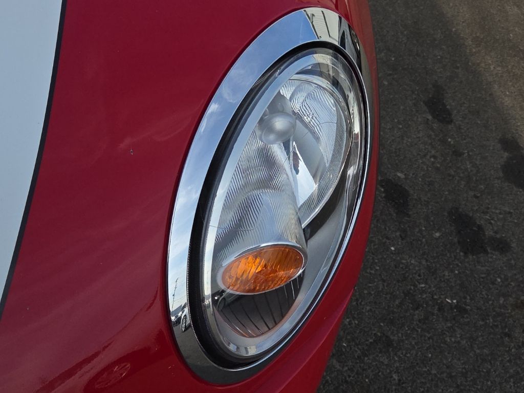 2013 Mini Cooper Base photo 11