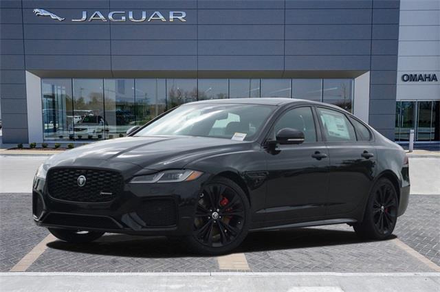 2024 Jaguar XF R-Dynamic SE's photo