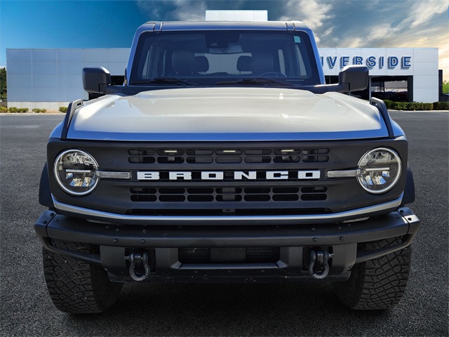 2022 Ford Bronco Black Diamond photo 2