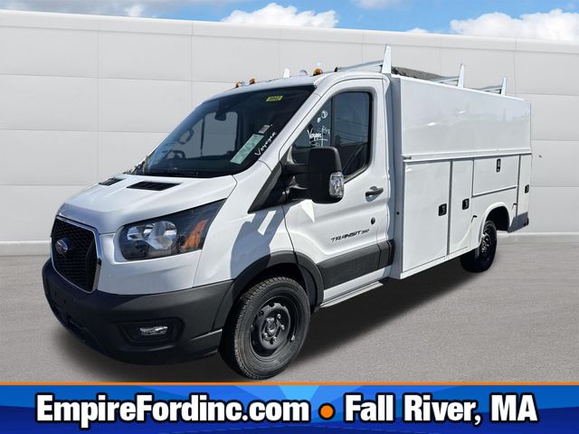 2025 Ford Transit Cutaway Base's photo
