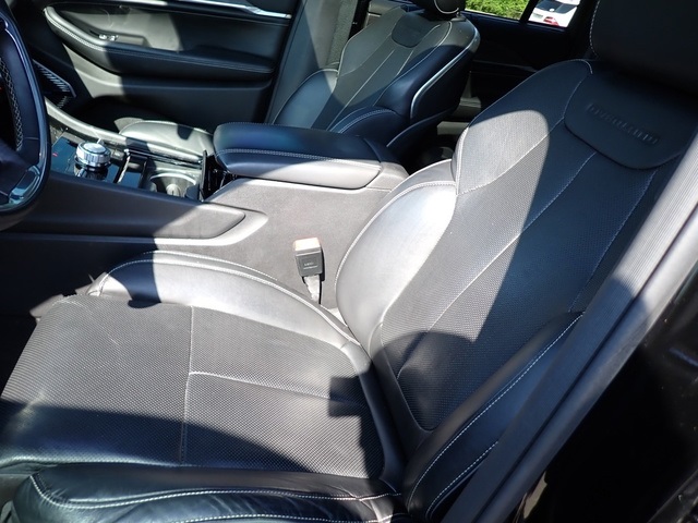 2022 Jeep Grand Cherokee Overland photo 15