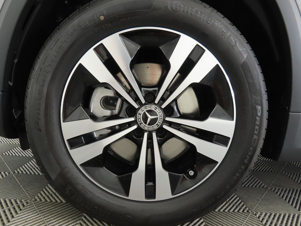 2026 Mercedes Benz GLA 250 photo 27