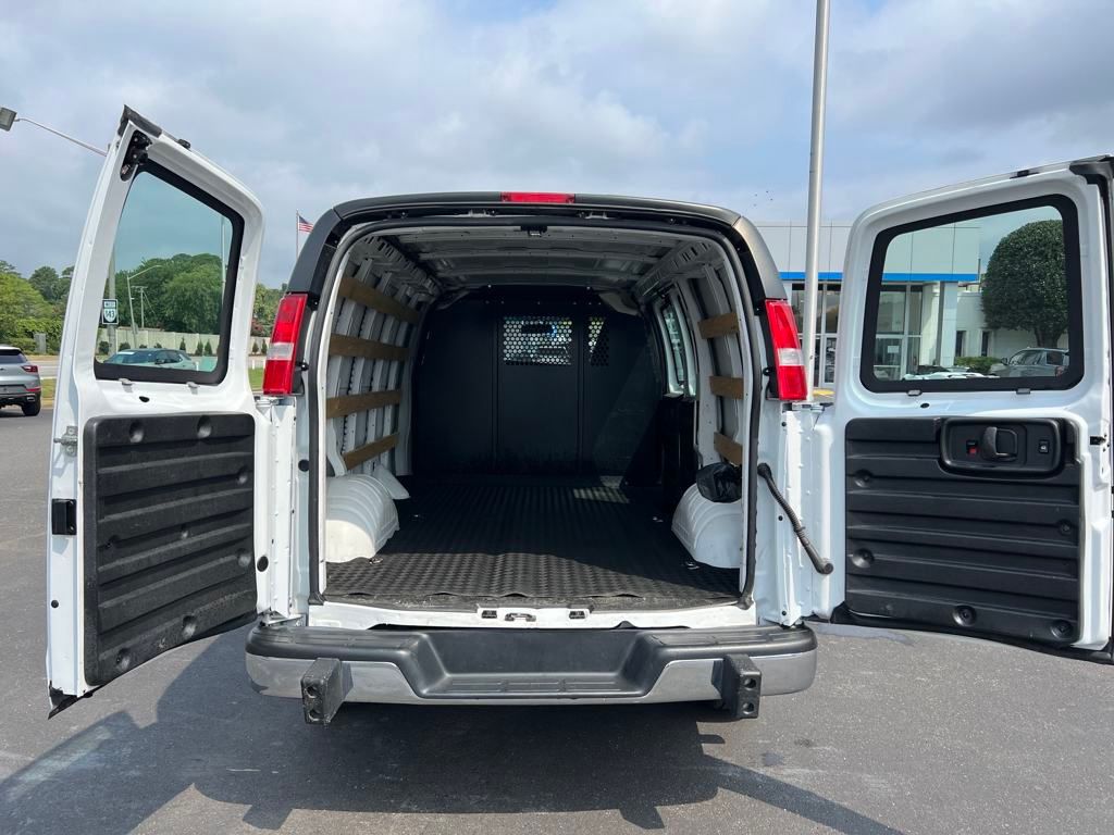 2023 Gmc Savana 2500 Cargo photo 21