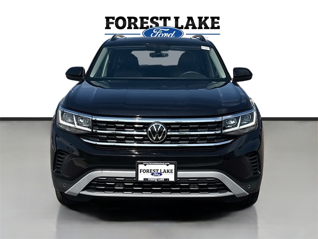 Certified 2022 Volkswagen Atlas SE w/Tech with VIN 1V2KR2CAXNC535520 for sale in Forest Lake, Minnesota