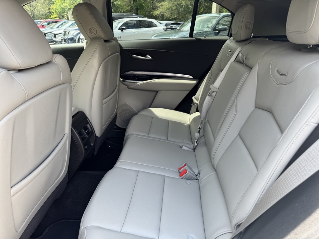 2023 Cadillac XT4 Luxury photo 11