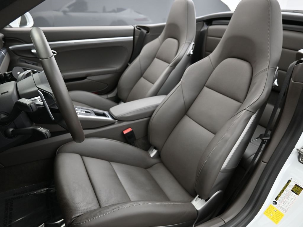 2019 Porsche 911 S photo 4