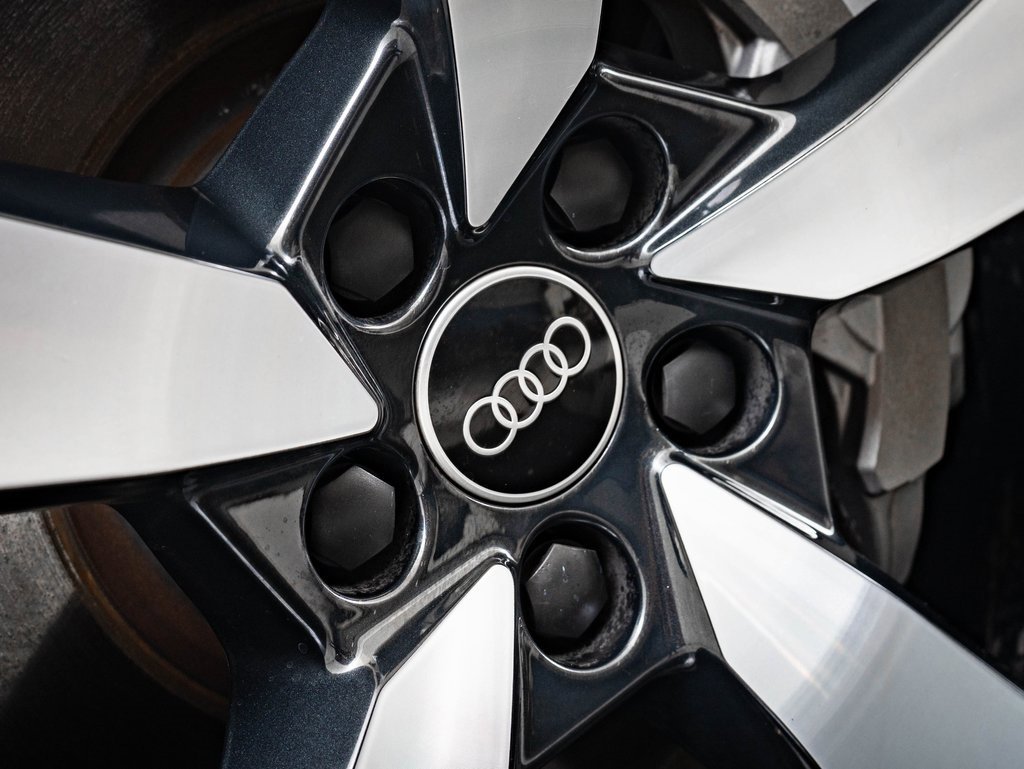 2022 Audi Q5 45 S line Premium photo 8
