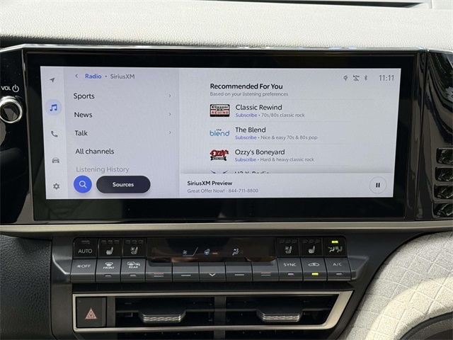 2025 Toyota Camry XLE photo 19