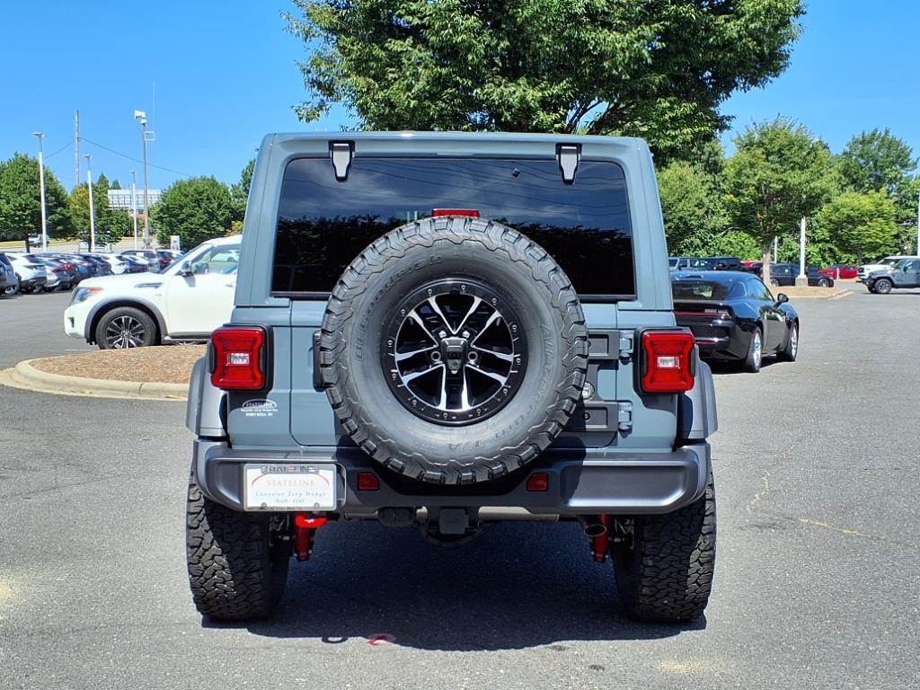 2025 Jeep Wrangler Rubicon photo 16