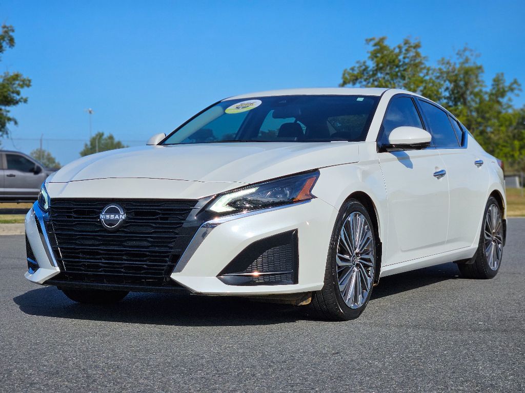 2024 Nissan Altima 2.5 SL photo 3