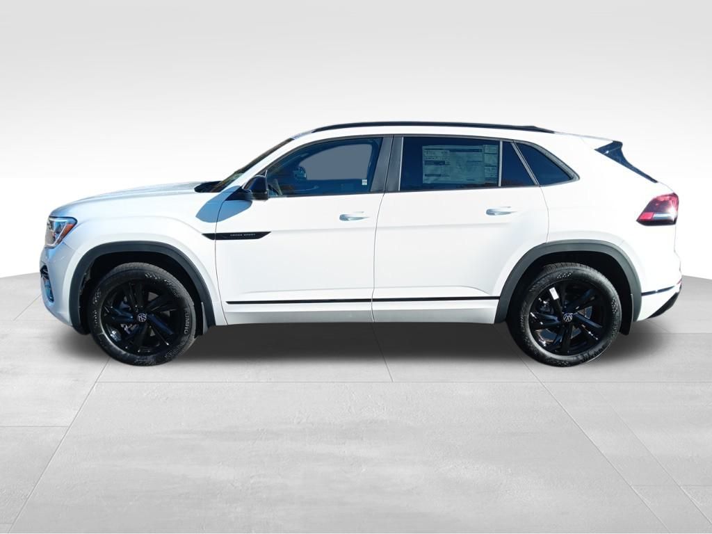 2025 Volkswagen Atlas Cross Sport SEL R-Line photo 2