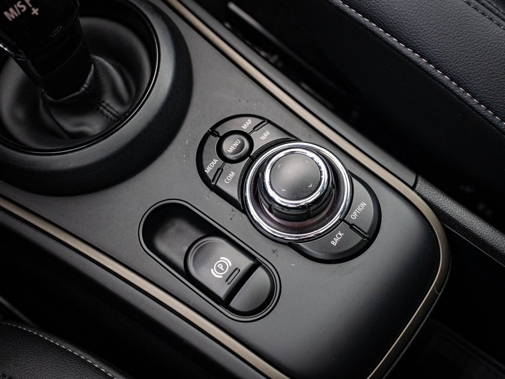 2022 Mini Cooper S ALL4 photo 33