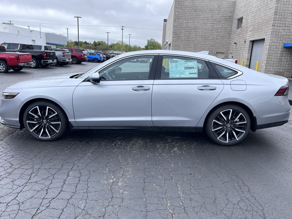 2025 Honda Accord Hybrid Touring's photo