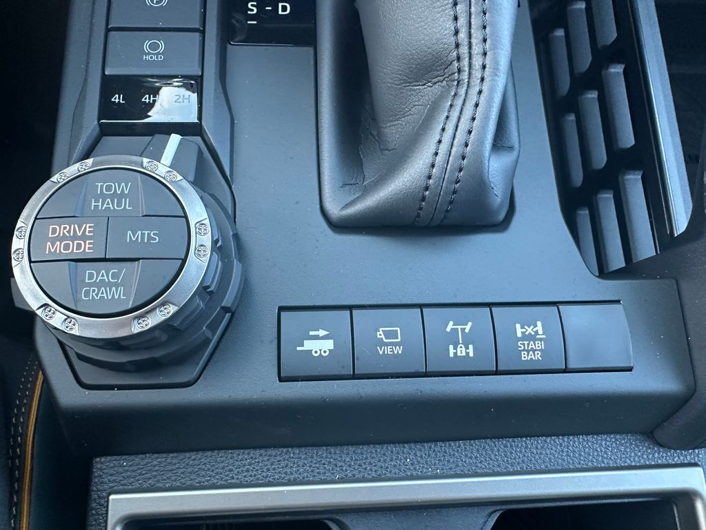 2025 Toyota 4Runner photo 14