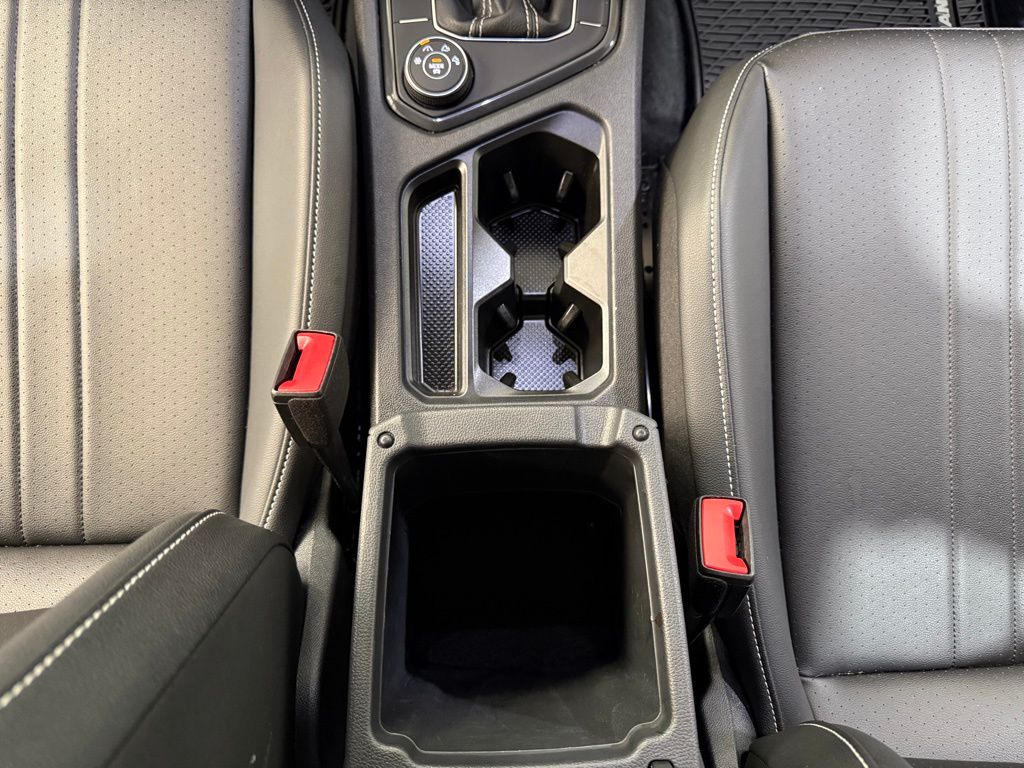 2024 Volkswagen Tiguan SE Wolfsburg Edition photo 22