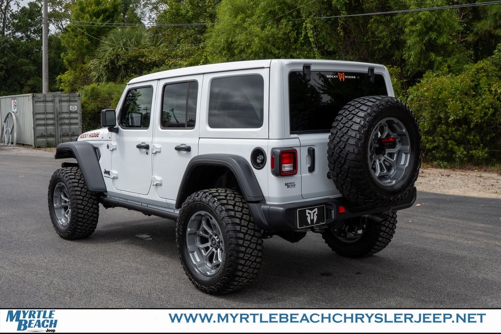 2025 Jeep Wrangler Willys photo 4