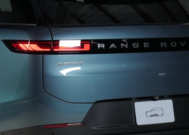 2023 Land Rover Range Rover Sport SE photo 10