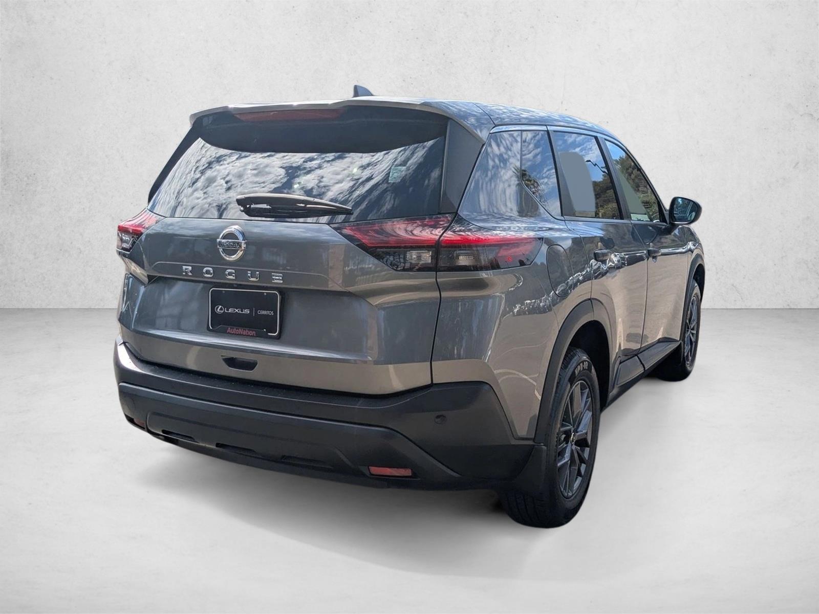 2021 Nissan Rogue S photo 4