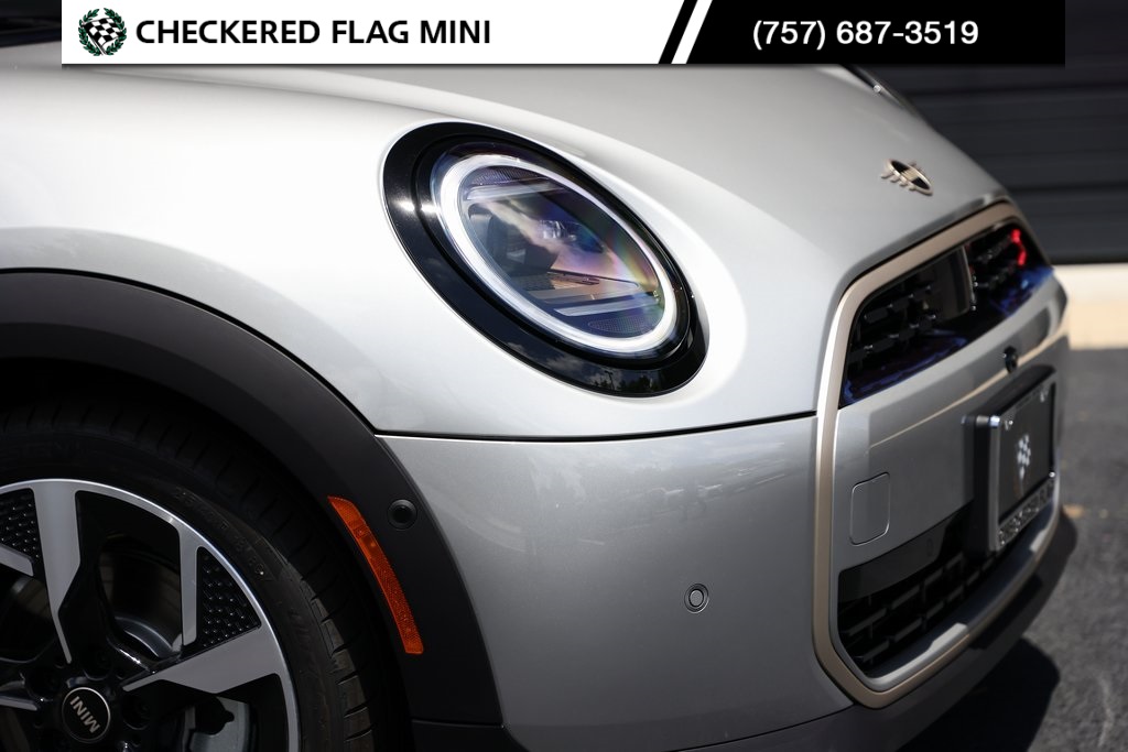 2025 Mini Cooper S Iconic photo 3