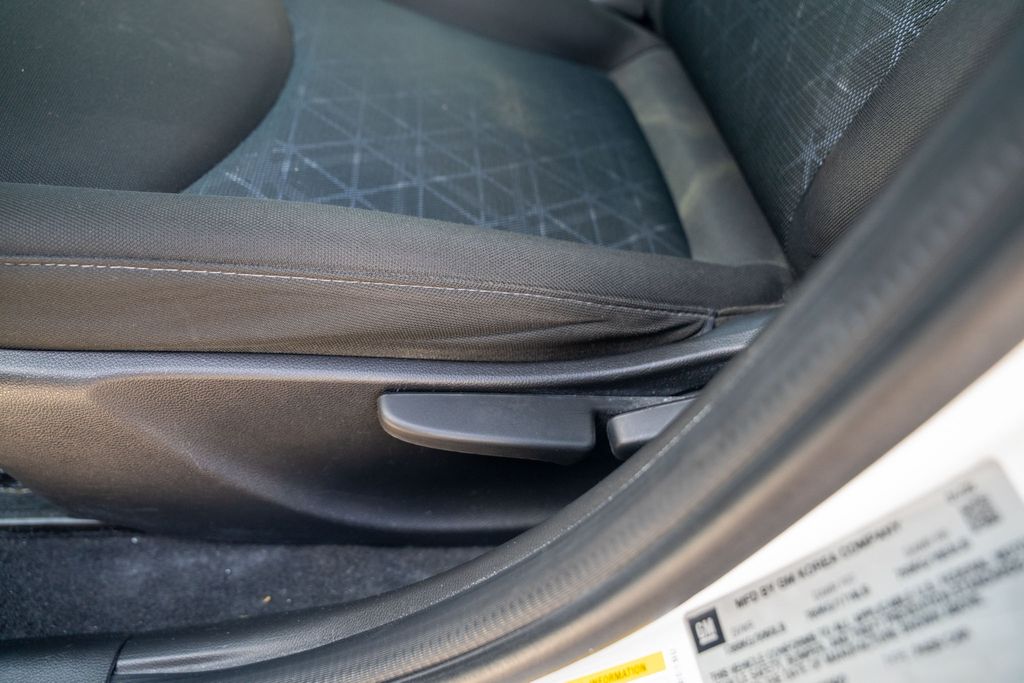 2022 Chevrolet Spark 1LT photo 16