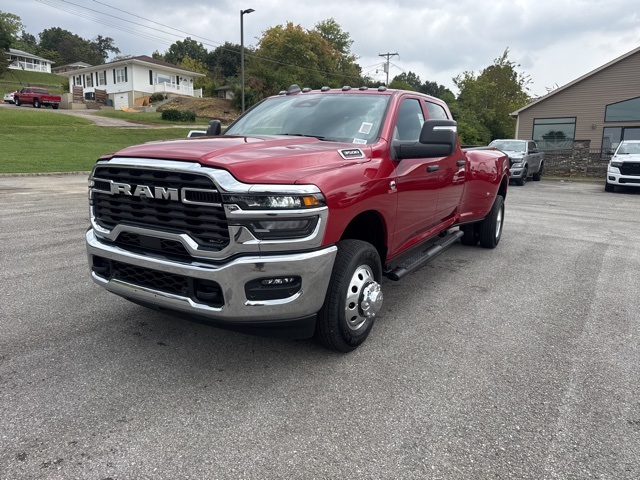 2026 Ram 3500 Tradesman photo 3