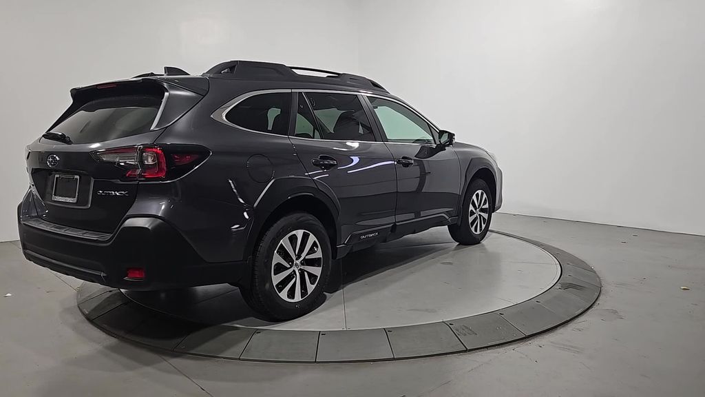 2025 Subaru Outback Premium photo 3