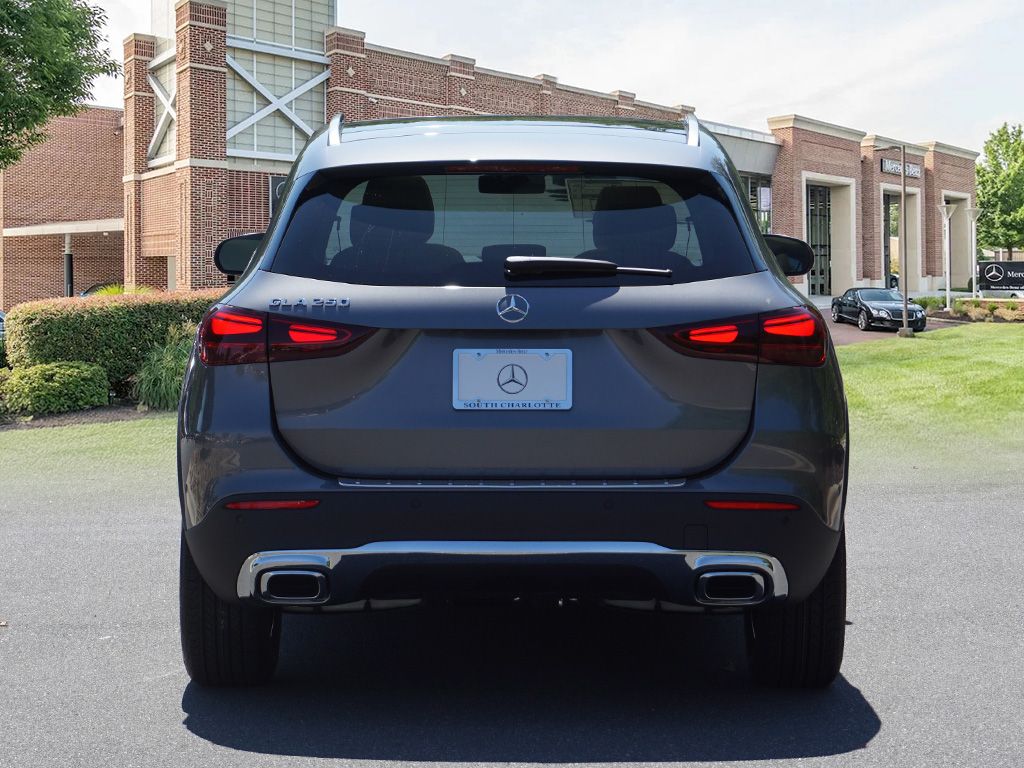 2026 Mercedes Benz GLA 250 photo 4