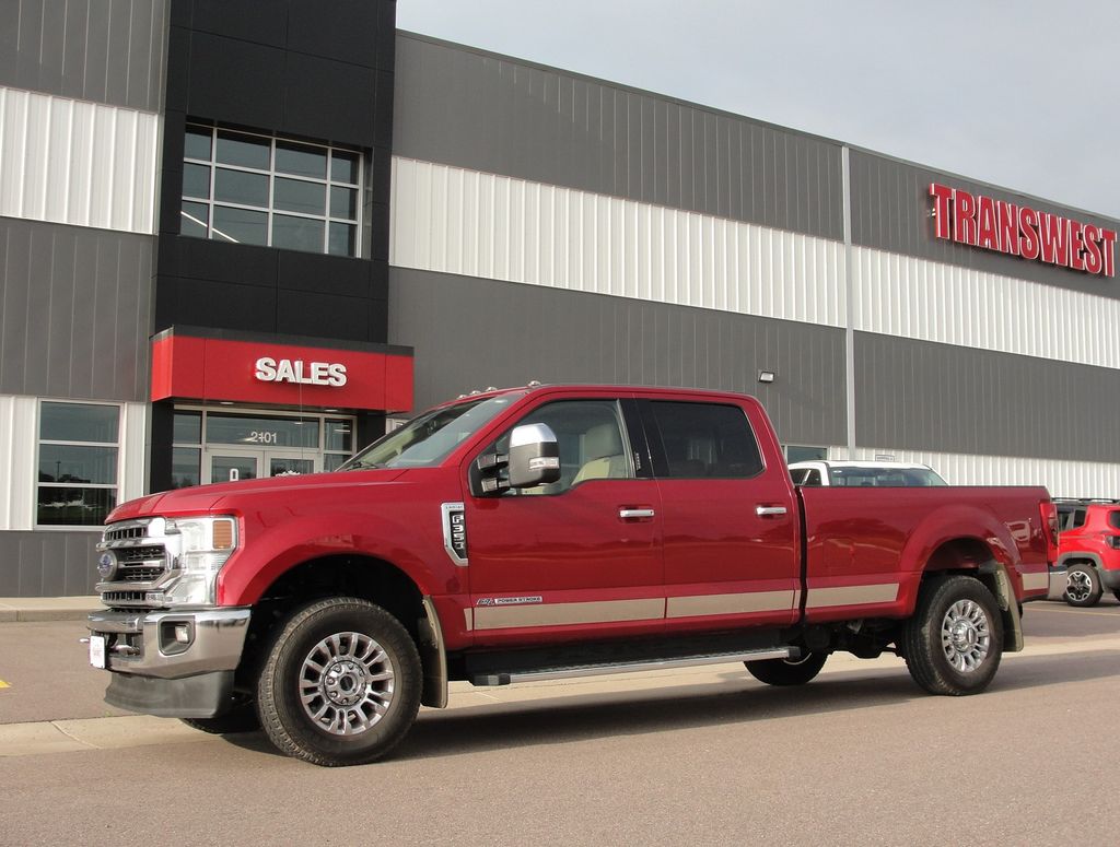 2021 Ford F-350 Super Duty Lariat's photo