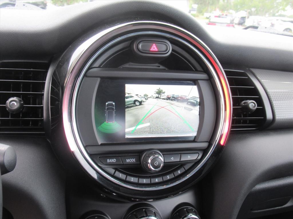 2020 Mini Cooper 2 Door Hardtop Oxford Edition photo 16