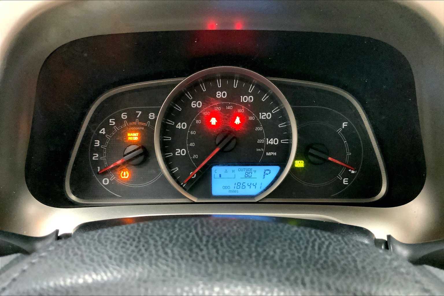 2013 Toyota RAV4 LE photo 21