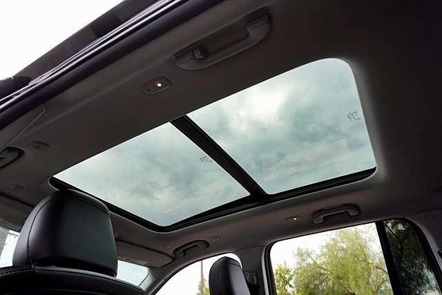 Used 2022 Brown Jeep 4xe image 16