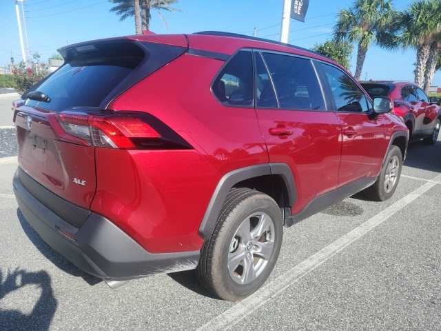 Used 2025 Toyota RAV4 XLE with VIN 2T3W1RFV7SW368575 for sale in Northfield, Minnesota