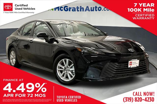 2025 Toyota Camry LE's photo