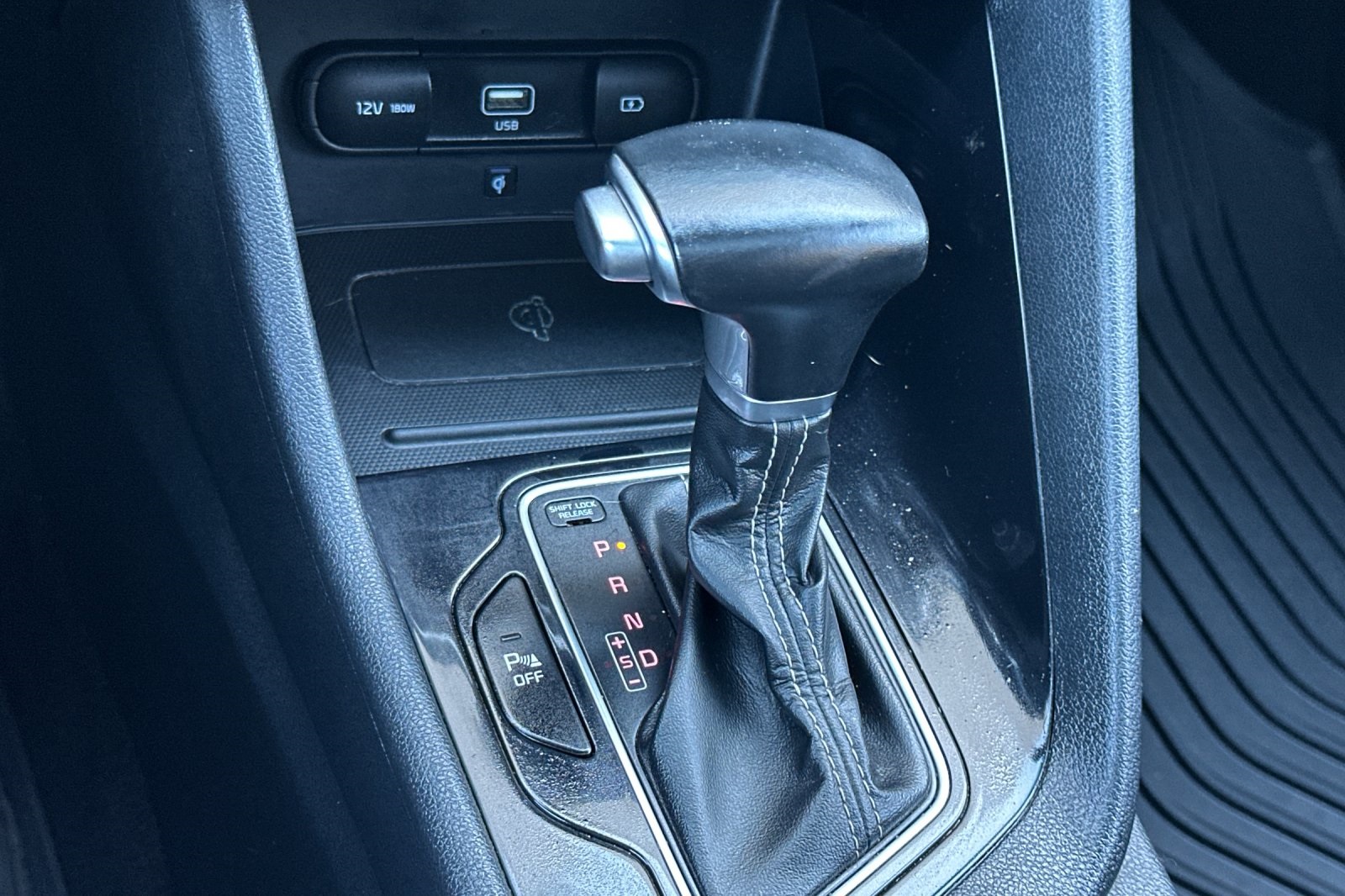 2022 Kia Niro EX Premium photo 25