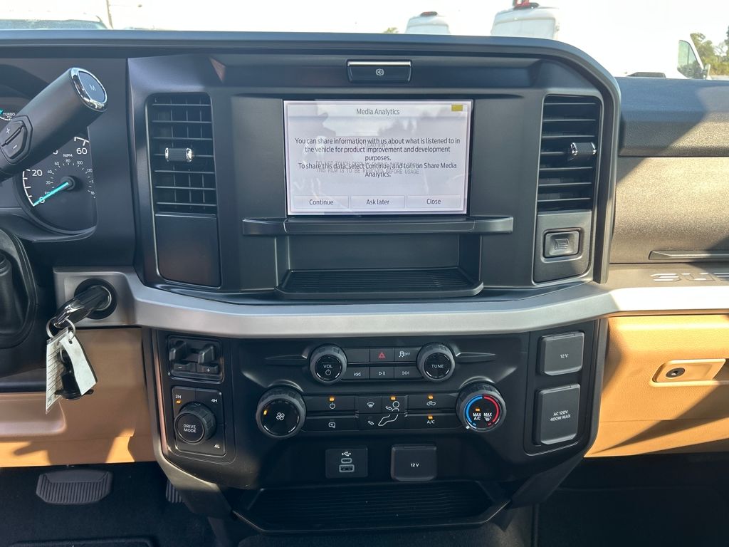 2026 Ford F-450 XLT photo 15