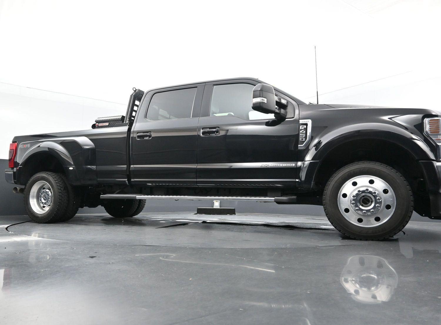 2022 Ford F-450 Lariat photo 39