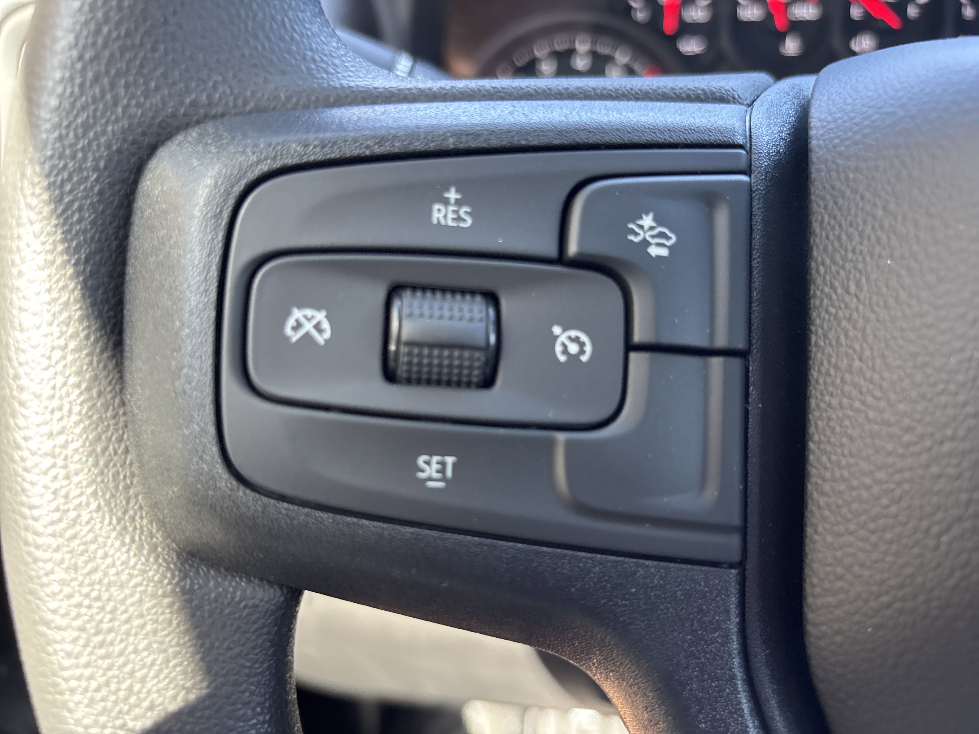 2025 Chevrolet Silverado 1500 Custom Trail Boss photo 13