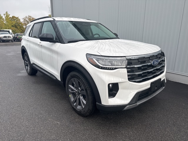2025 Ford Explorer Active's photo