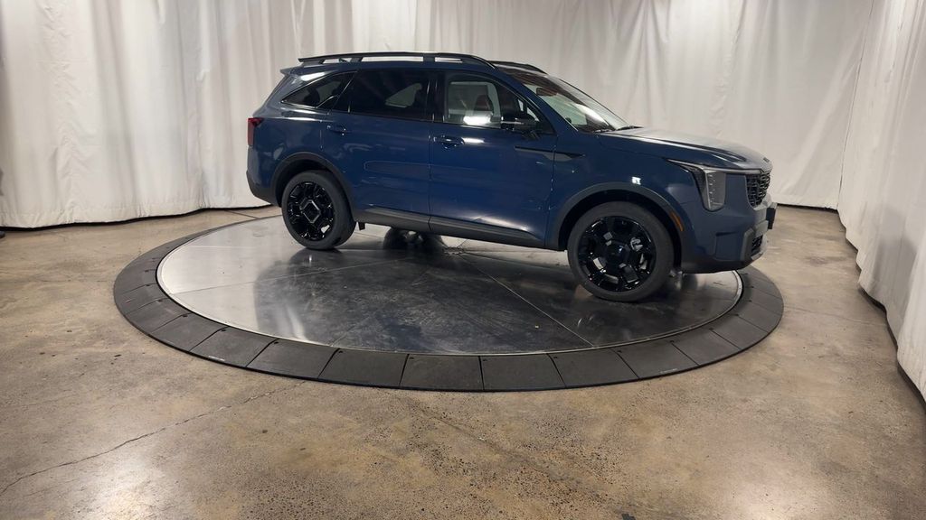 2025 Kia Sorento X-Line SX Prestige photo 2
