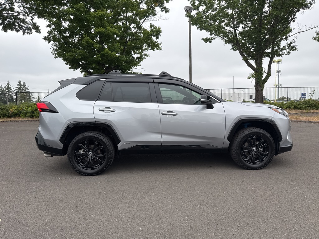 2022 Toyota RAV4 Hybrid XSE photo 4